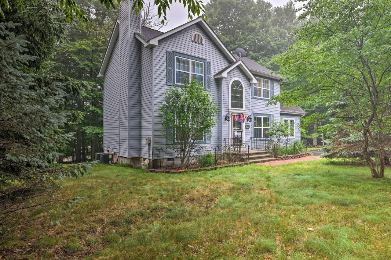Spacious Tobyhanna Home With Lake Access And Fire Pit! Экстерьер фото